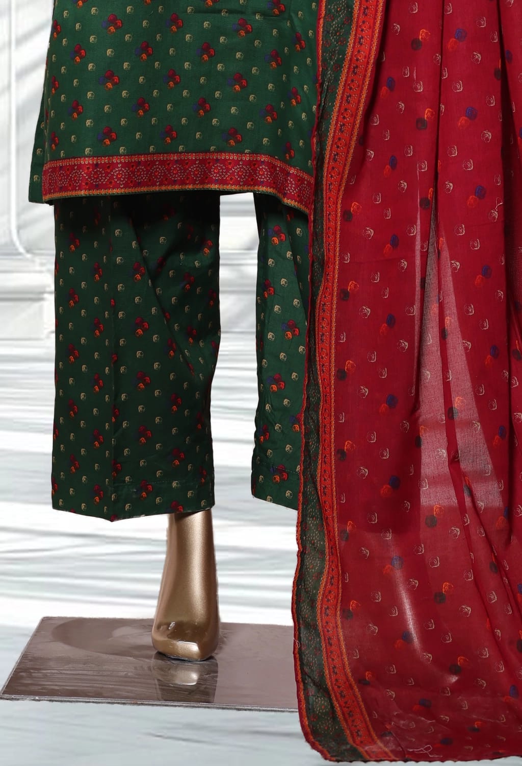 Binsaeed Lawn Printed 3pc (LSM122)