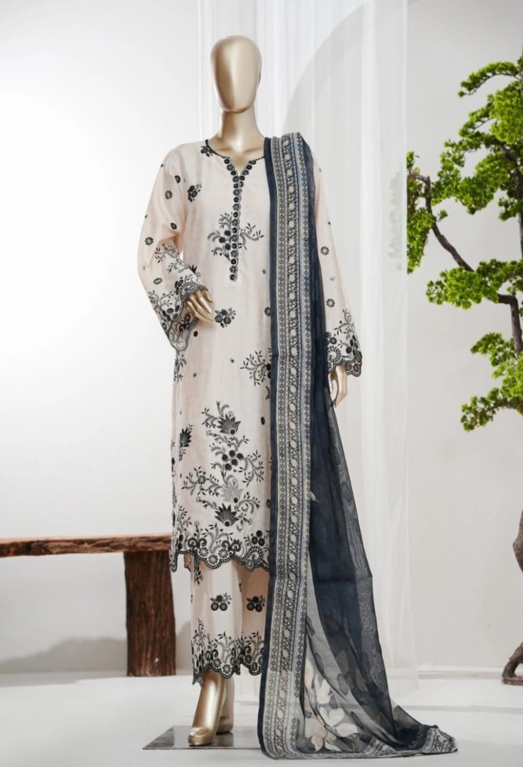 Binsaeed Jacquard Skin 3pc Embroidered D7