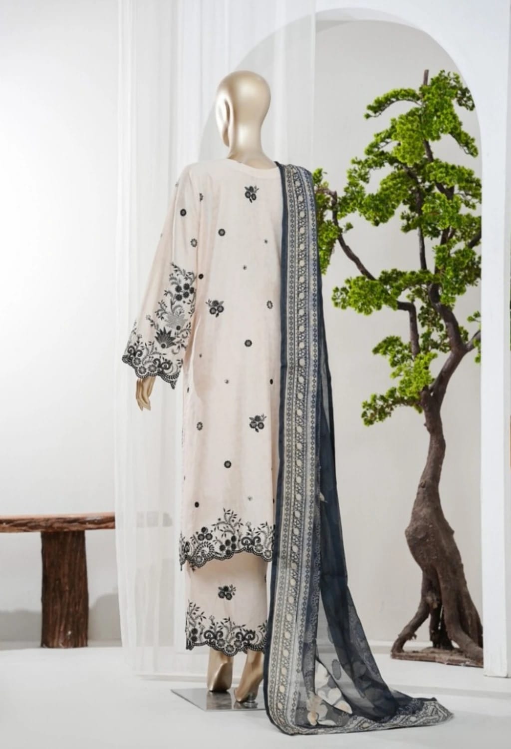 Binsaeed Jacquard Skin 3pc Embroidered D7