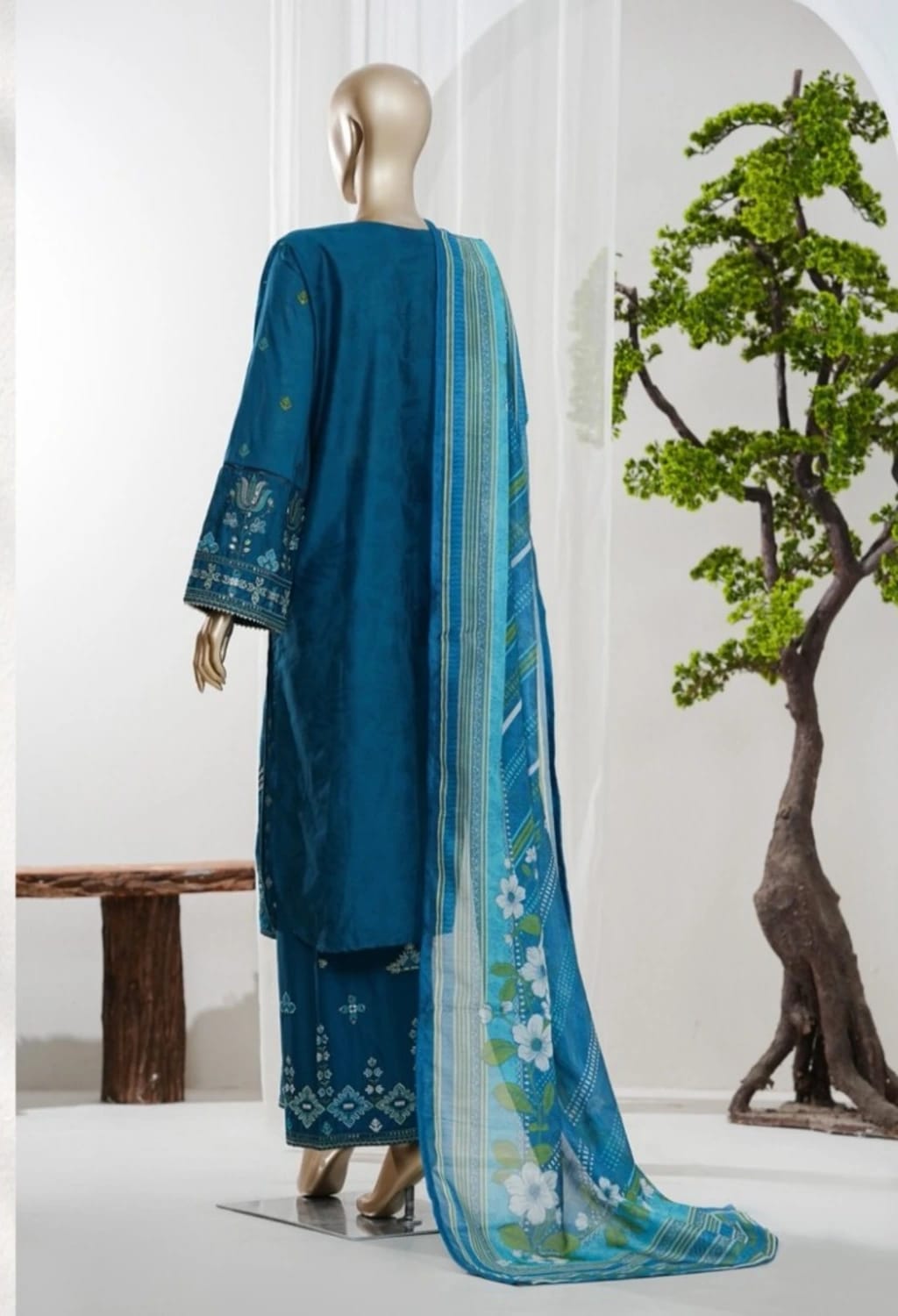 Binsaeed Jacquard Blue 3pc Embroidered D2