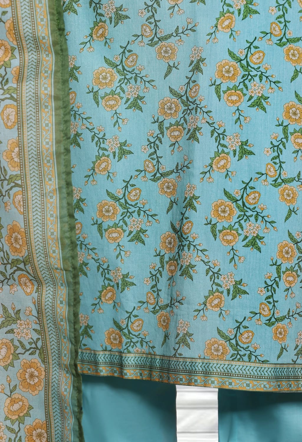 Binsaeed Lawn Printed 3pc (LSM054)