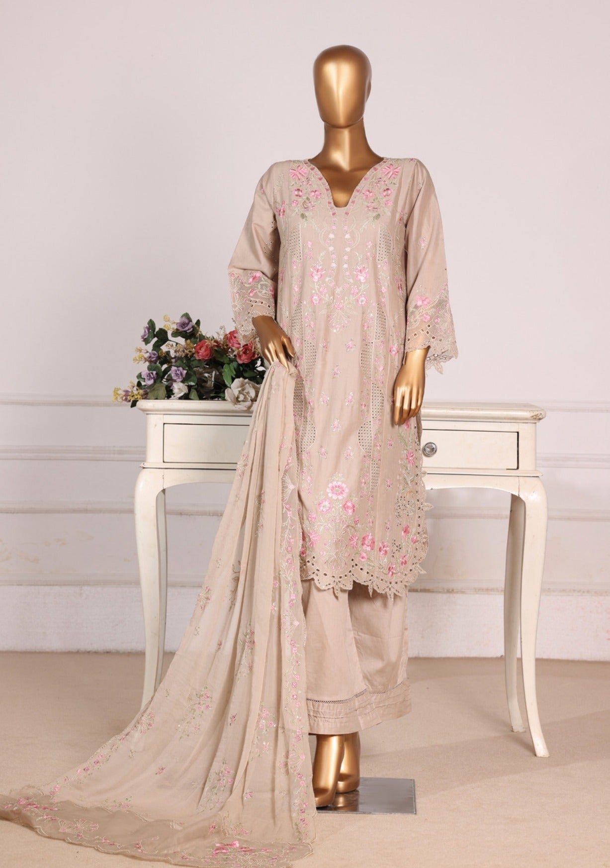 Binsaeed Lawn Embroided 3pc (D2526-R)