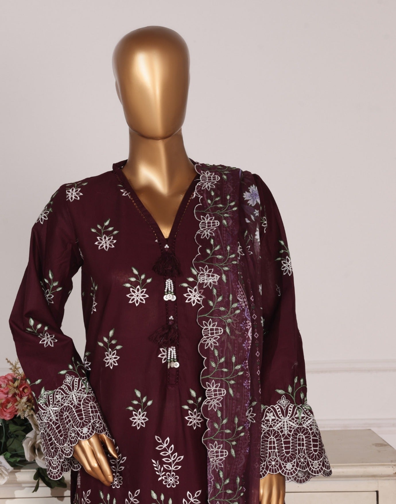 Binsaeed Lawn Embroided 3pc (D2571-B)