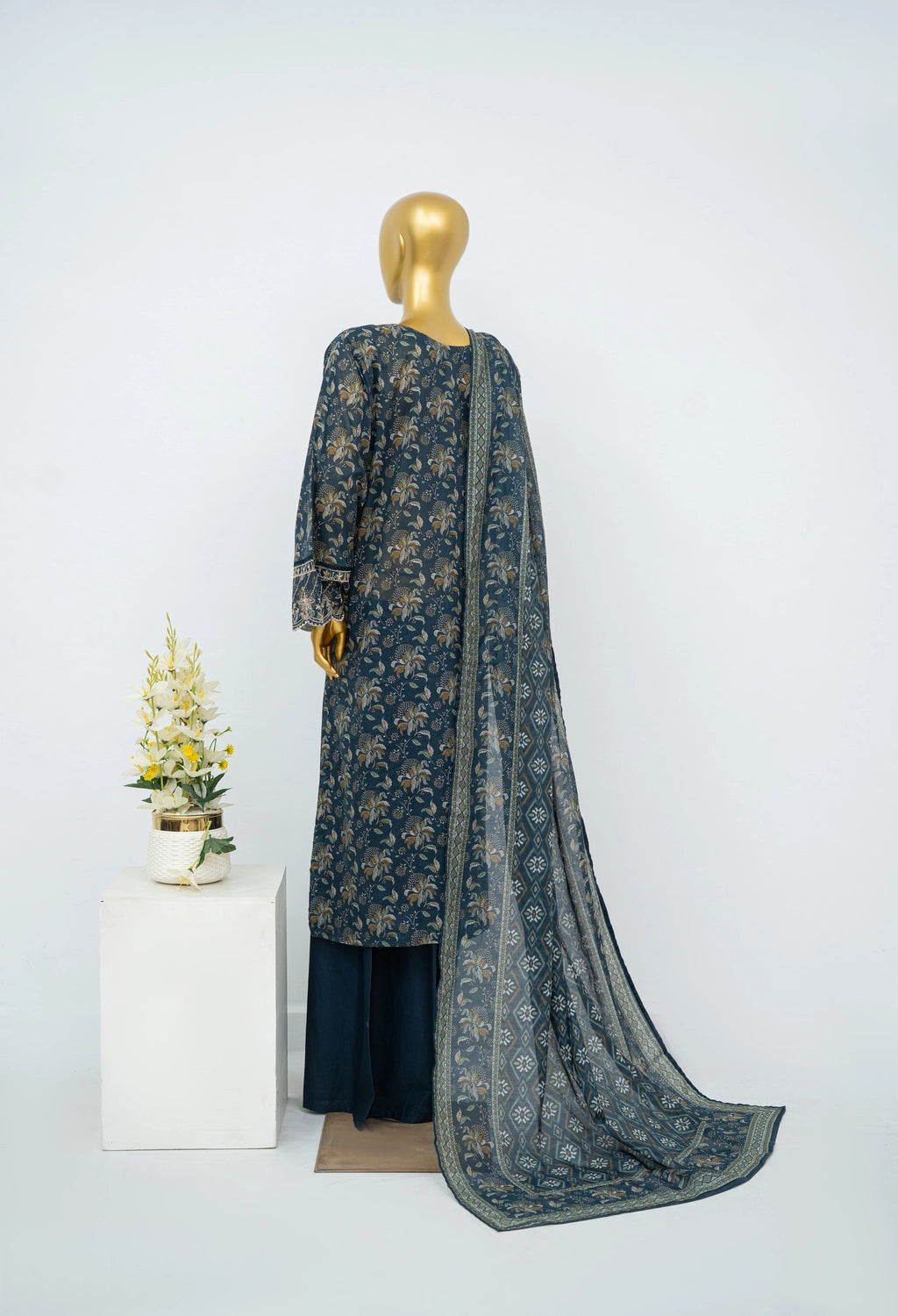 BIN SAEED EXCLUSIVE EMBROIDERED WITH BELLBOTTOM TROUSER 3PC COLLECTION
