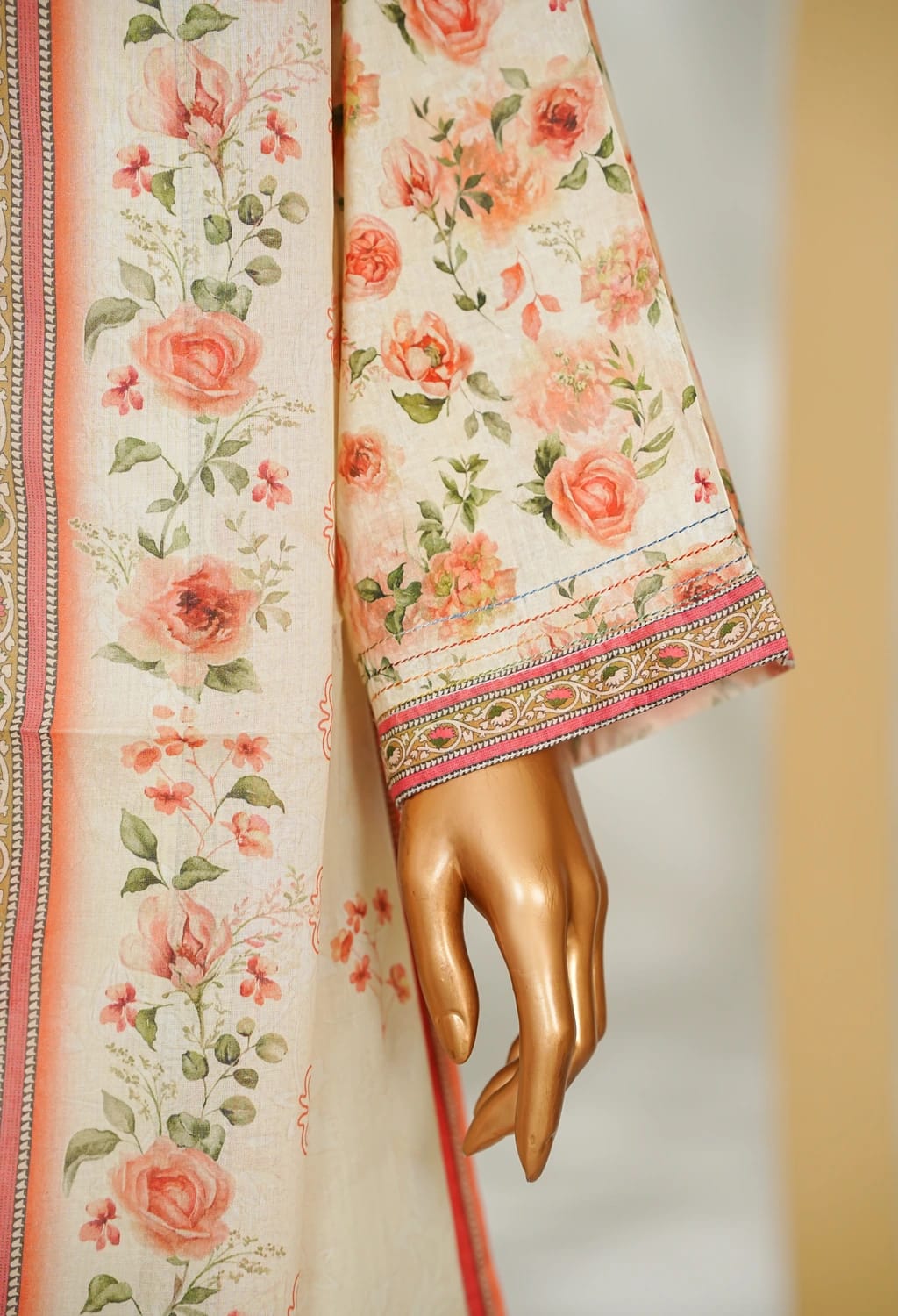 Binsaeed Stitched Ivory Printed Lawn 3pc (LSM011)