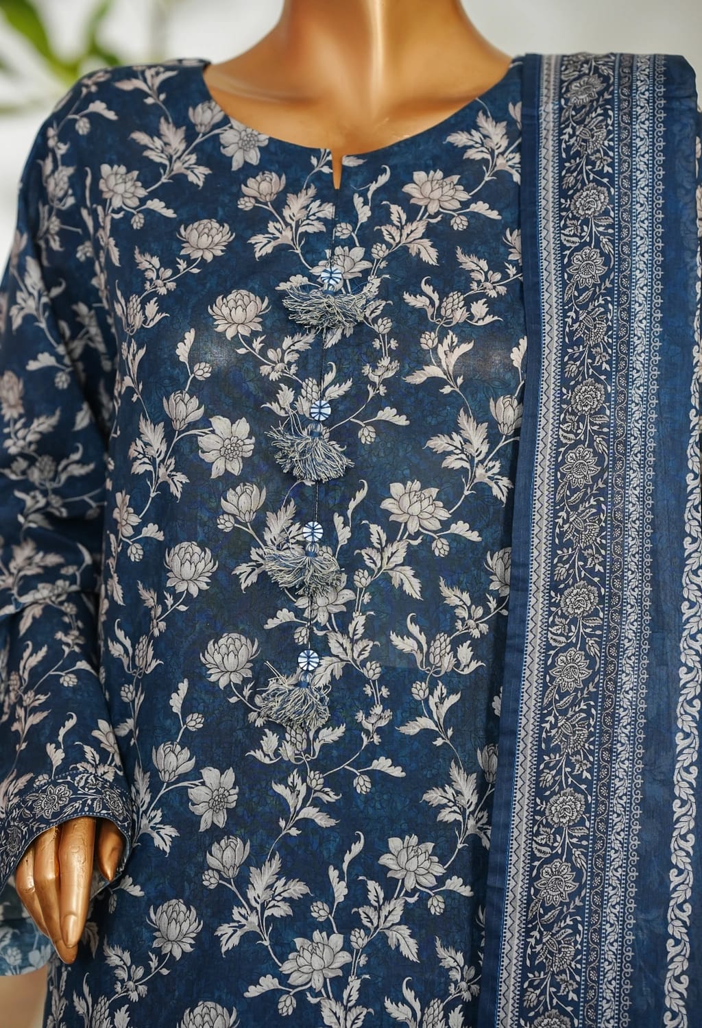 Binsaeed Stitched Blue Printed Lawn 3pc (LSM029)