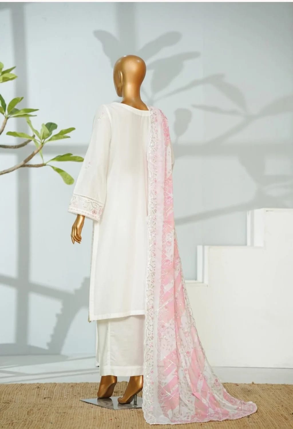 BinsaeedLawn Embroided 3pc (D-63-Z)