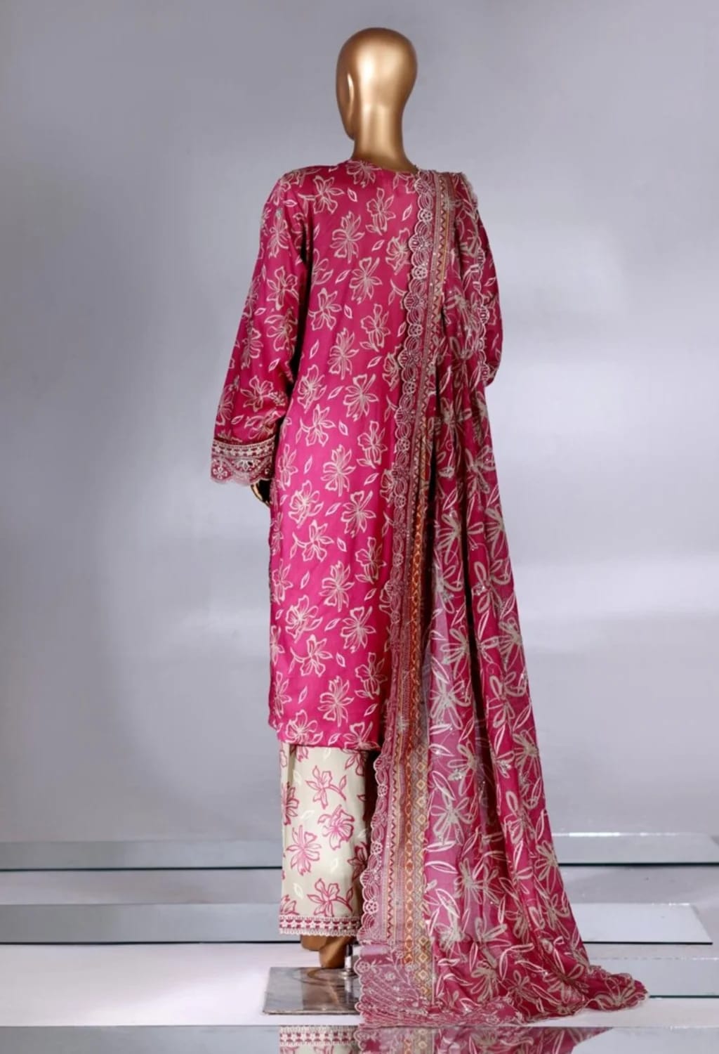 Binsaeed Lawn Embroided 3pc (NSM0207)