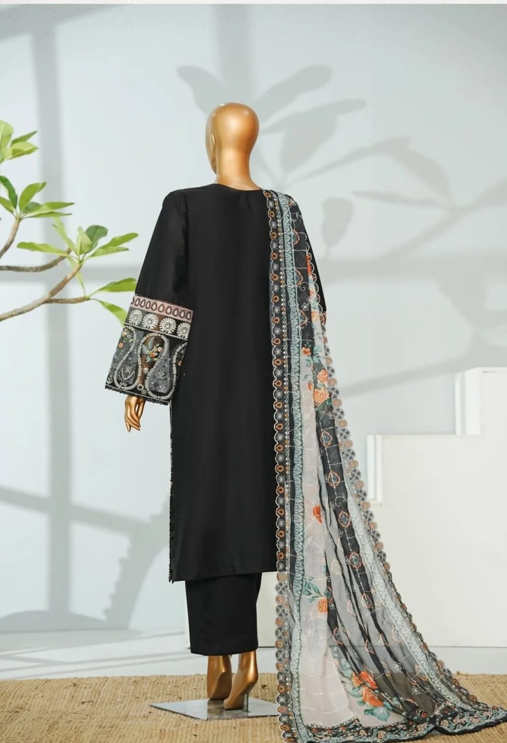 BinsaeedLawn Embroided 3pc (D-66-B)