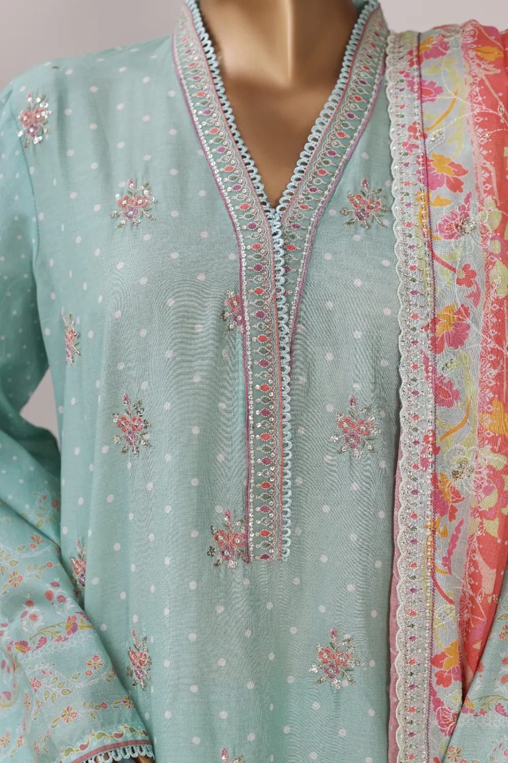 Binsaeed Stitched Embroidered Lawn Black 3pc (SM035BED)