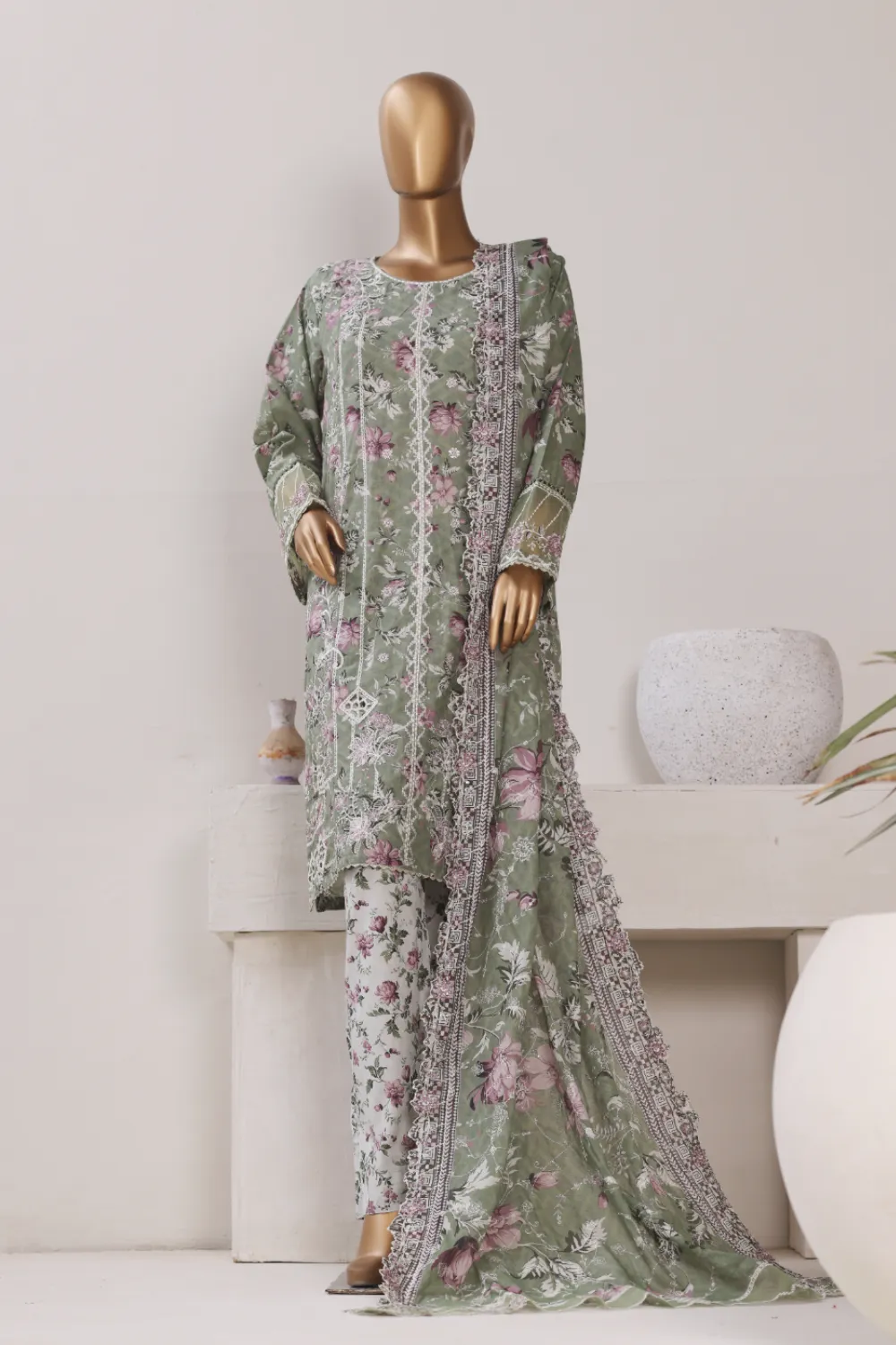 (Binsaeed Stitched Embroidered Lawn Black 3pc  NSM0134ED)