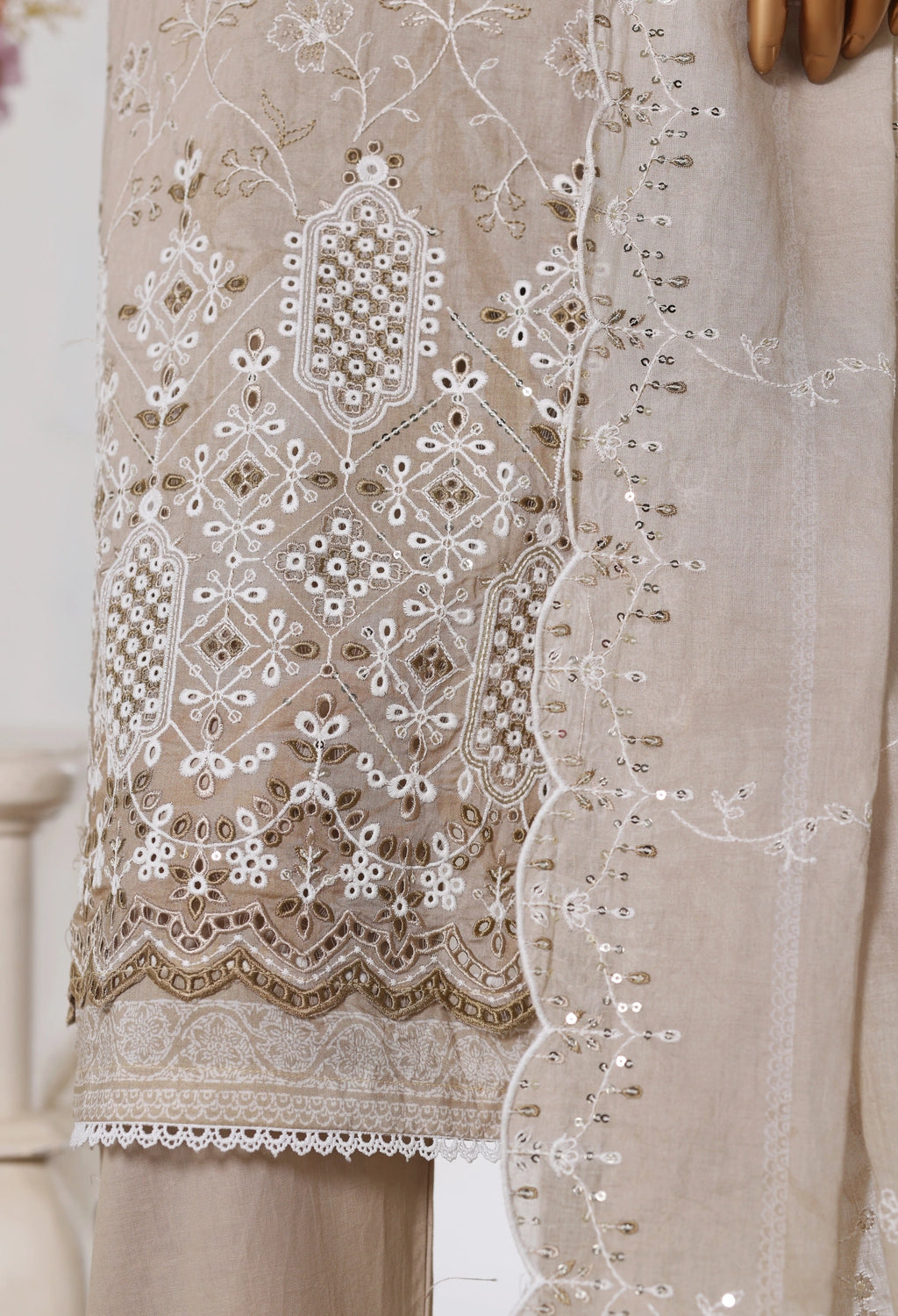 Binsaeed Stitched Embroidered lawn Skin ivory 3pc (NSM 0224-BED)