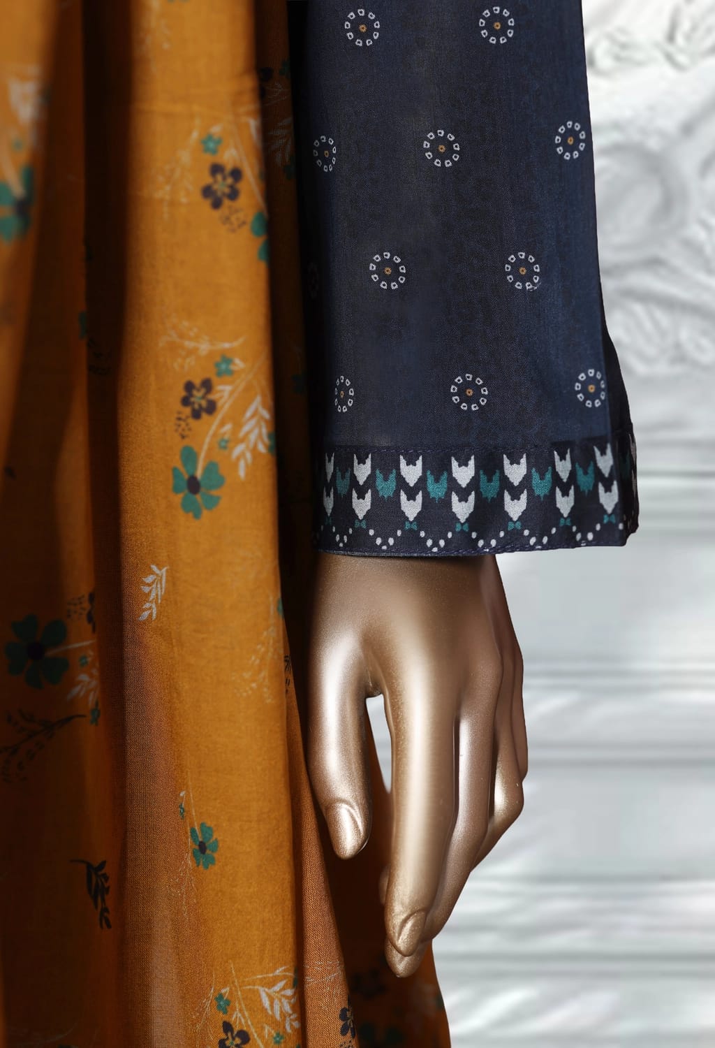 Binsaeed Lawn Printed 3pc (LSM069)