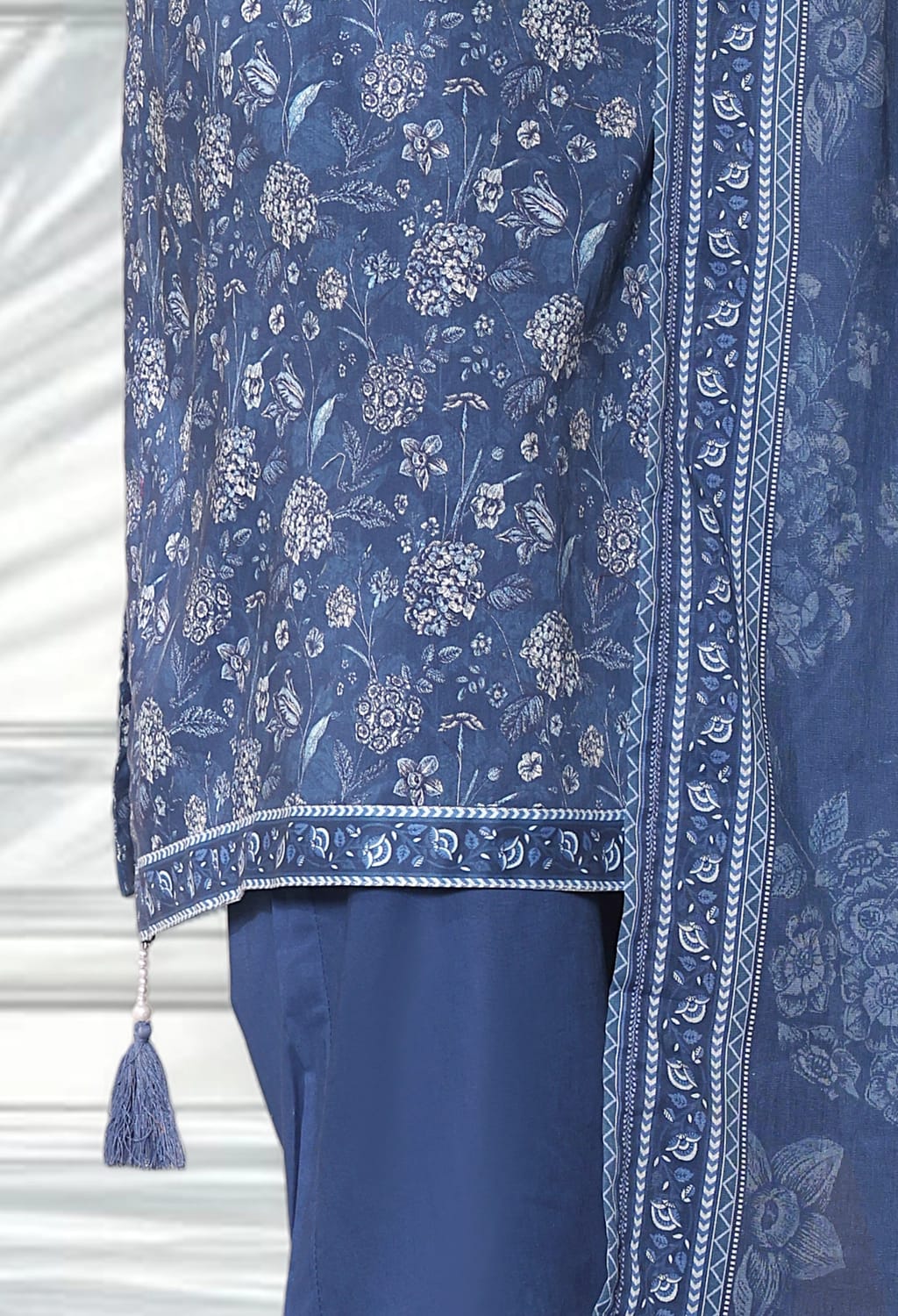 Binsaeed Lawn Printed 3pc (LSM080)