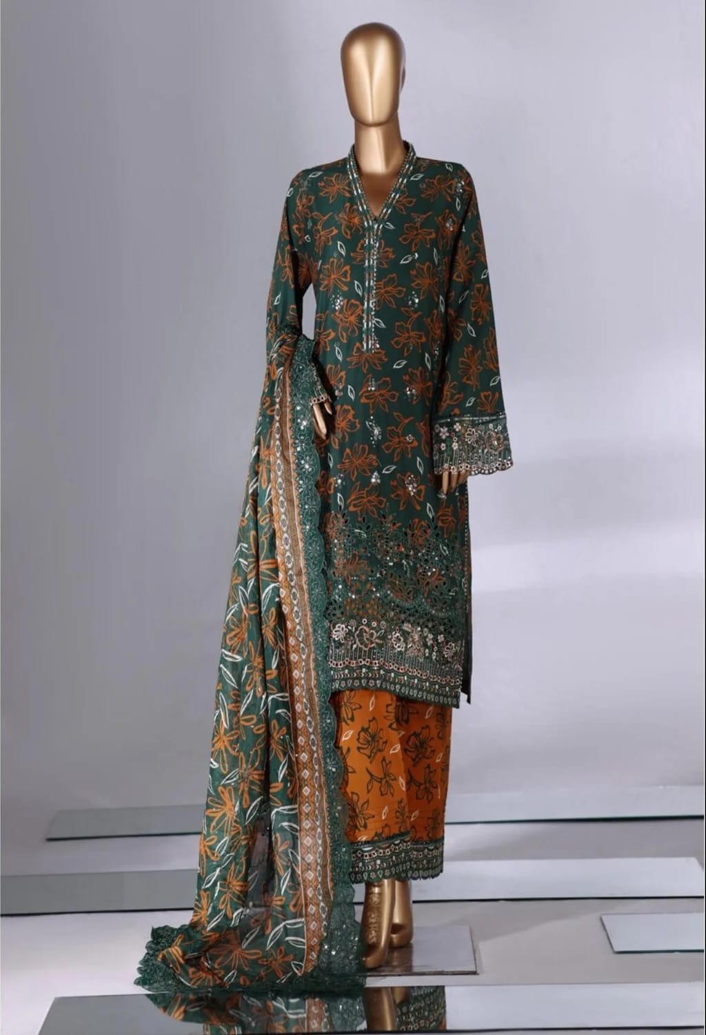 Binsaeed Lawn Embroided 3pc (NSM0208)