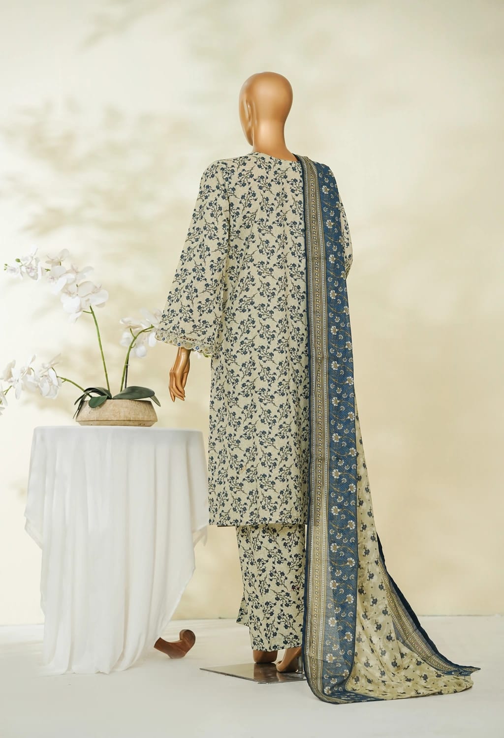 Binsaeed Lawn Printed 3pc (LSM137)