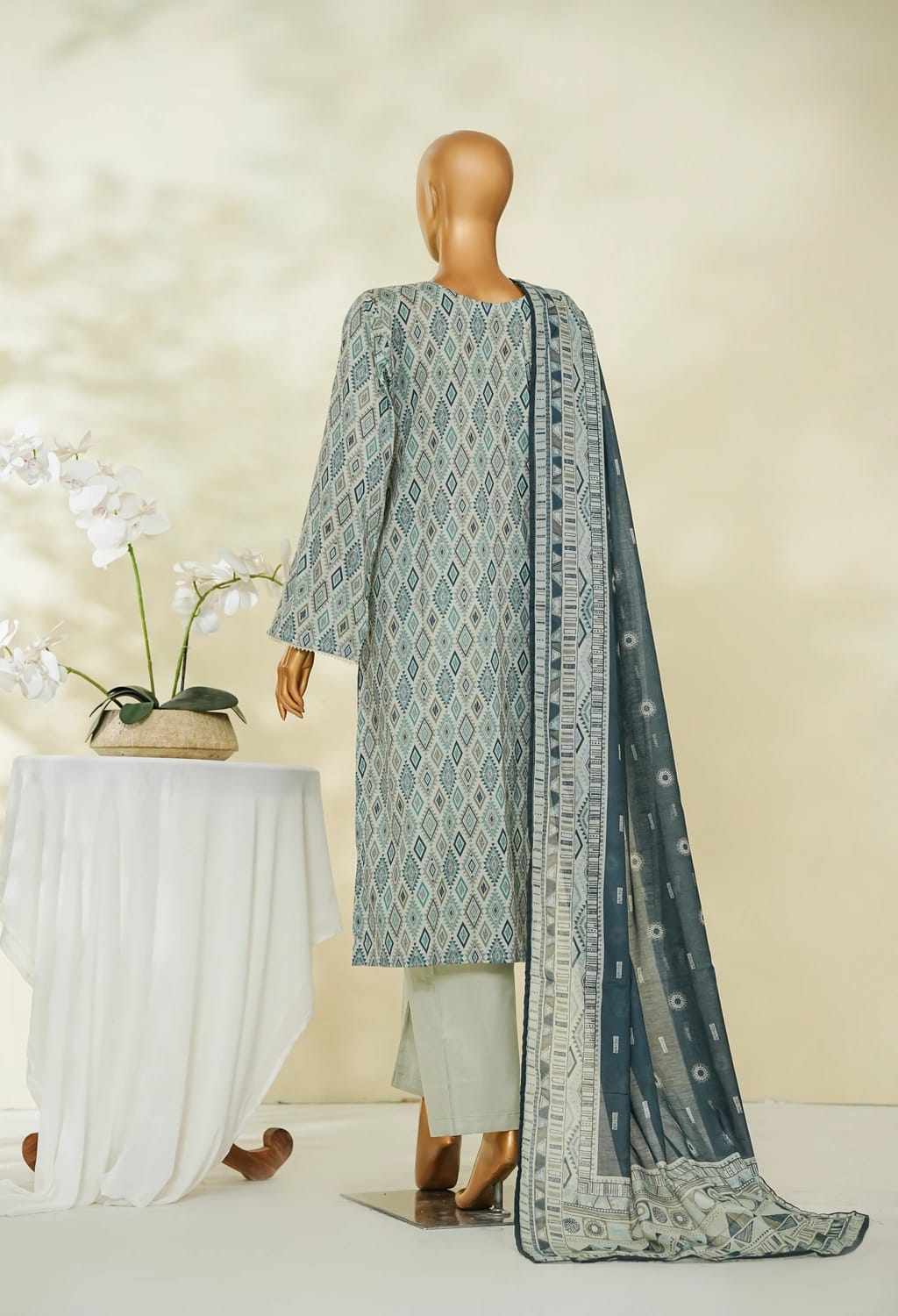 Binsaeed Lawn Printed 3pc (LSM114)