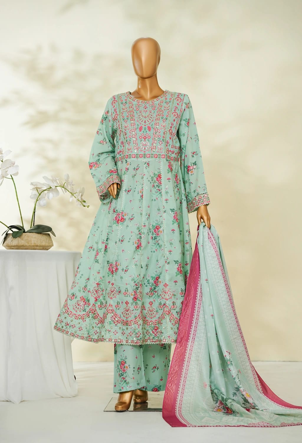 Binsaeed Lawn Embroidered 3pc (LSMK0125)